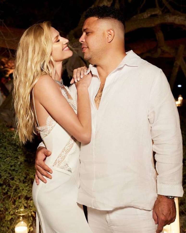 Funda&ccedil;&atilde;o de Ronaldo e Celina Locks arrecada fundos para a&ccedil;&otilde;es sociais.