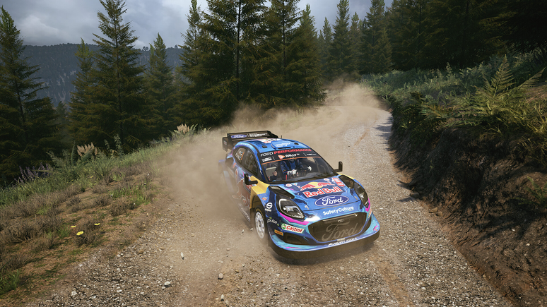 Pilotar em EA Sports WRC é empolgante e desafiador, como se espera de um jogo do gênero