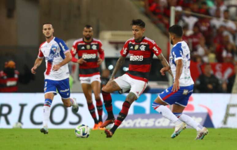Fortaleza x Palmeiras: veja onde assistir, desfalques, escalações e  arbitragem, brasileirão série a