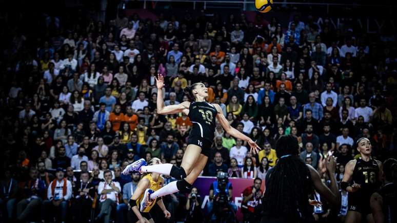 O Vakifbank de Gabi vai lutar pelo pentacampeonato do Mundial de Clubes de vôlei