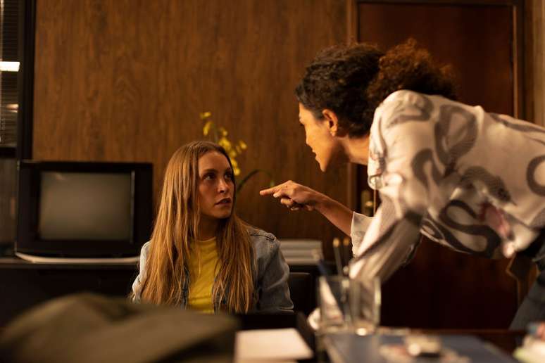 A Menina que Matou os Pais qual é a ordem certa para assistir aos filmes? A Menina que Matou os Pais qual é a ordem certa para assistir aos filmes?