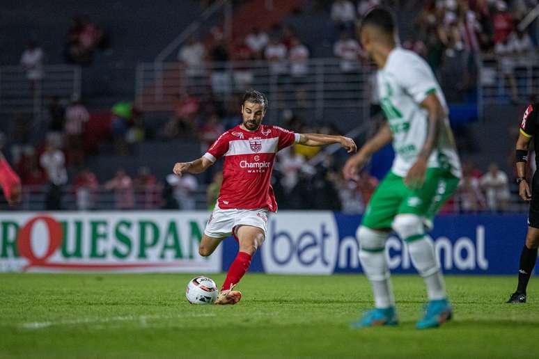 Sport x Chapecoense: onde assistir ao vivo, escalações e horário do jogo  pela Série B - Lance!