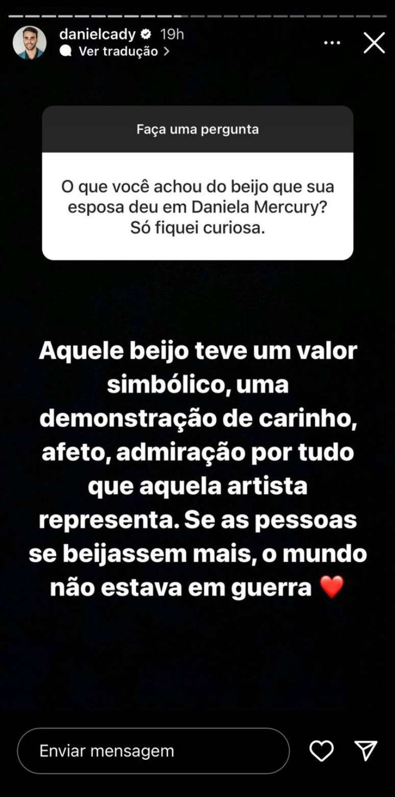 Daniel Cady comenta beijo de Ivete Sangalo e Daniela Mercury