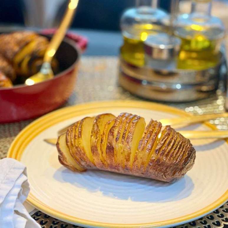 BATATA ASSADA NO FORNO (HASSELBACK)