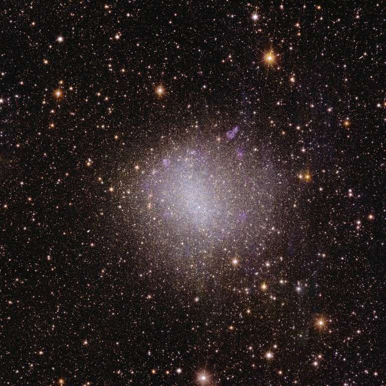 Galáxia irregular NGC 6822 observada pelo Euclid (Imagem: Reprodução/ ESA/Euclid/Euclid Consortium/NASA, image processing by J.-C. Cuillandre (CEA Paris-Saclay), G. Anselmi, CC BY-SA 3.0 IGO)