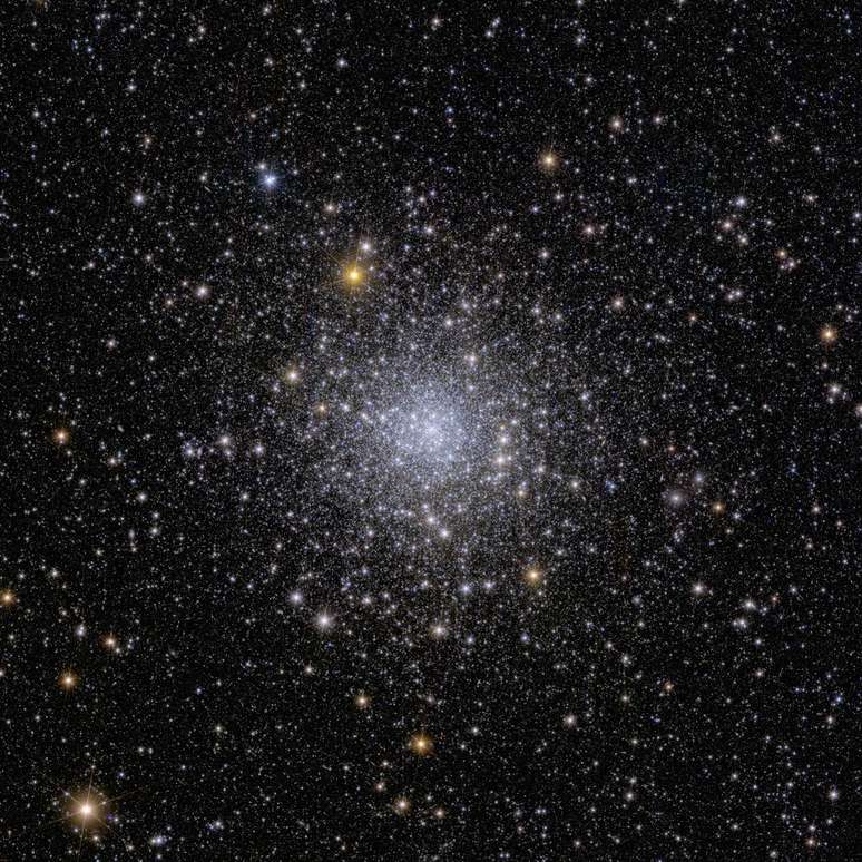 Aglomerado estelar NGC 6397 em foto do Euclid (Imagem: Reprodução/ ESA/Euclid/Euclid Consortium/NASA, image processing by J.-C. Cuillandre (CEA Paris-Saclay), G. Anselmi, CC BY-SA 3.0 IGO)