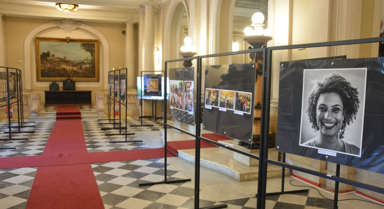 Exposição fotográfica no Rio conta trajetória de Marielle Franco