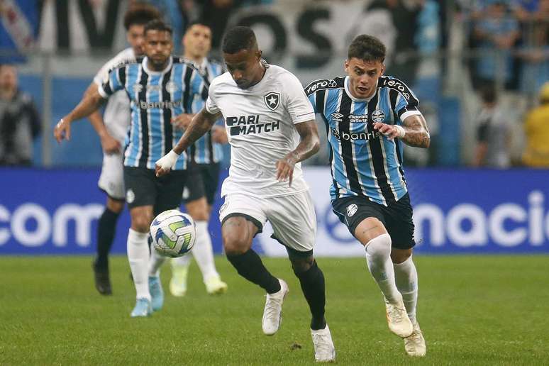 Botafogo x Grêmio: confira onde assistir, informações e prováveis