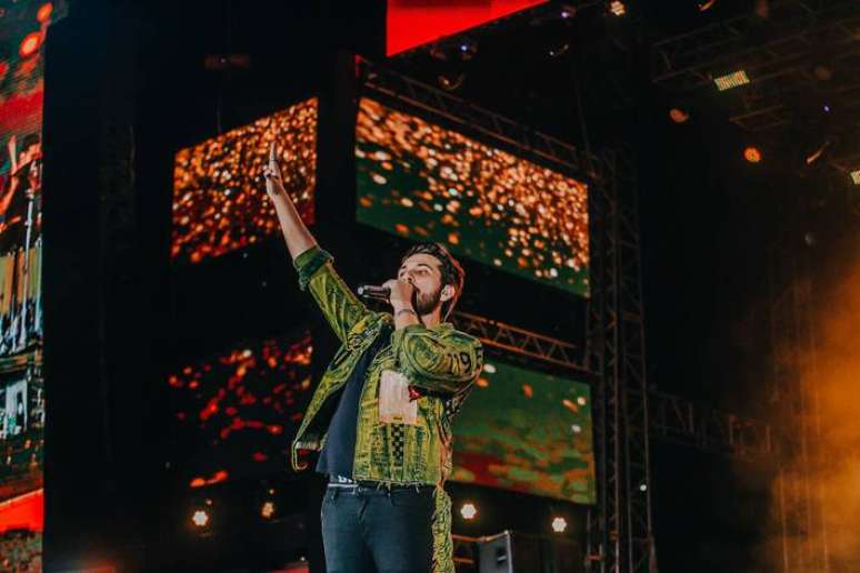 Gustavo Mioto lan&ccedil;a projeto Ano X para comemorar 10 anos de carreira