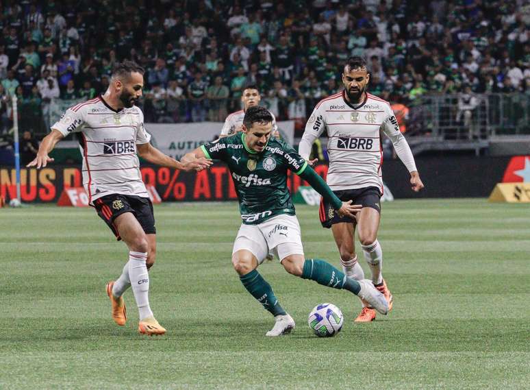 Onde assistir ao vivo o jogo do São Paulo hoje, terça-feira, 8; veja  horário