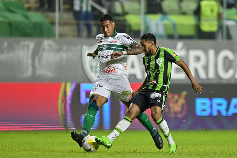 América-MG e Coritiba se enfrentam em jogo que pode definir 1º