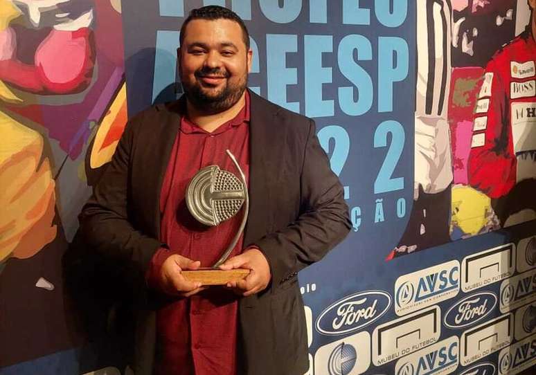 Cesar Tavares foi o Profissional do Ano, na M&iacute;dia Digital, em 2022. Bisou neste ano: