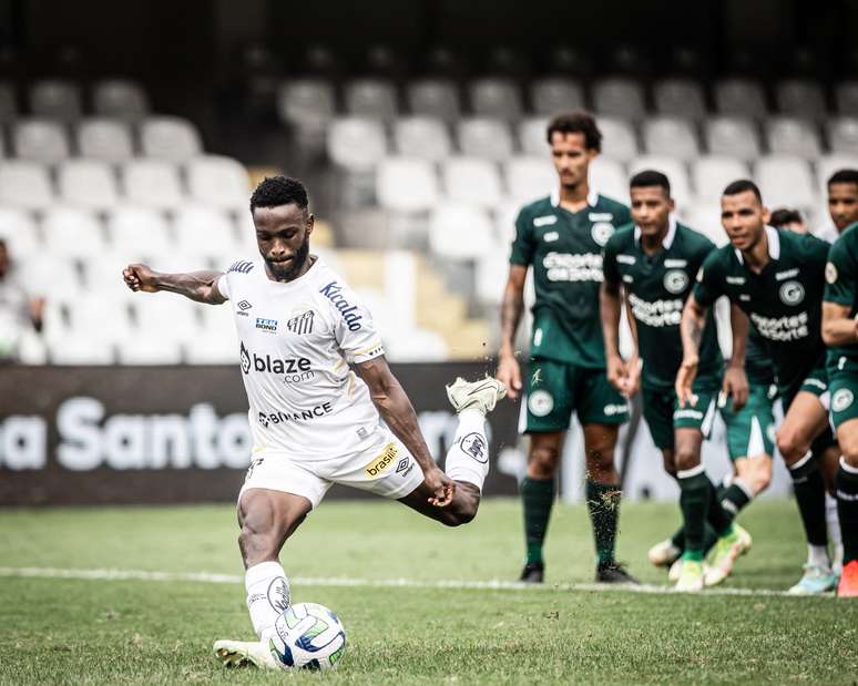 Com retorno dos titulares, Inter recebe o Santos em confronto direto do  Brasileirão