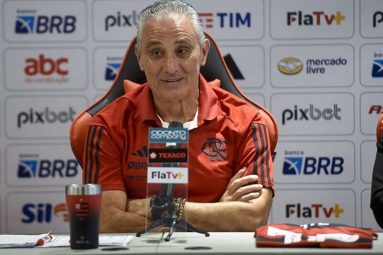 Técnico do Flamengo rasga elogios para Pulgar –