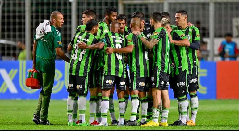 América-MG e Coritiba se enfrentam em jogo que pode definir 1º