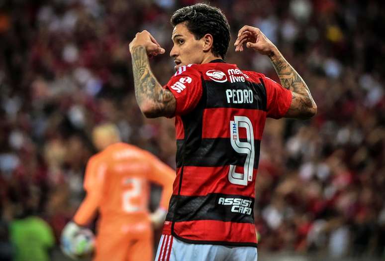 Wesley dá a volta por cima e ajuda Flamengo na Libertadores