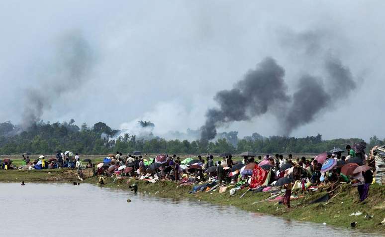 Missão de investigação da ONU concluiu que campanha militar de Mianmar contra rohingyas incluiu "atos genocidas"