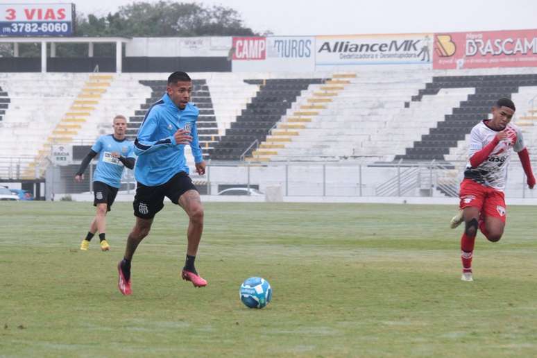 Ponte Preta em jogo-treino 