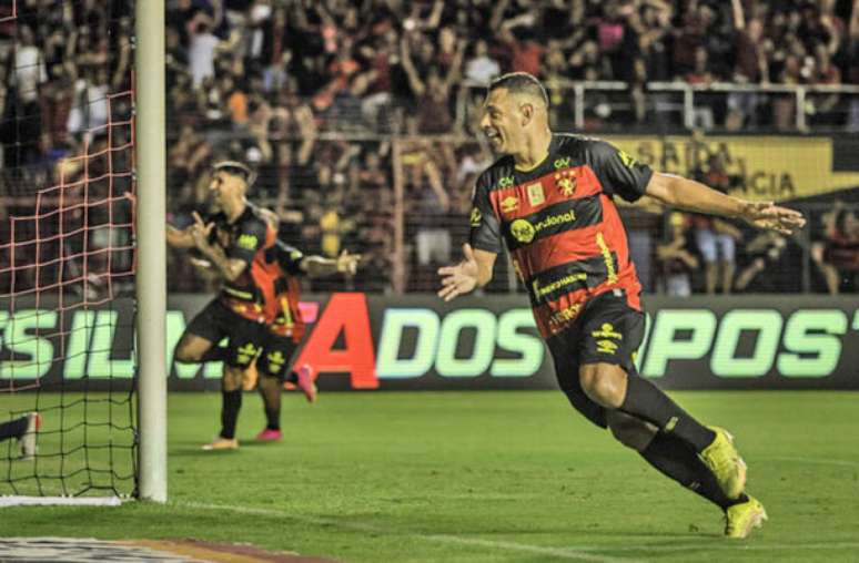 Série B: Vitória cai mais duas posições na tabela com os jogos