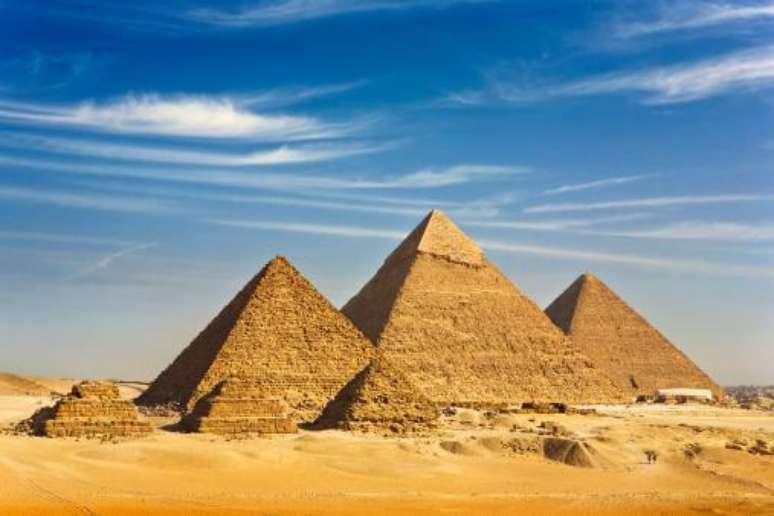 The story behind 5 of the world’s largest buildings
