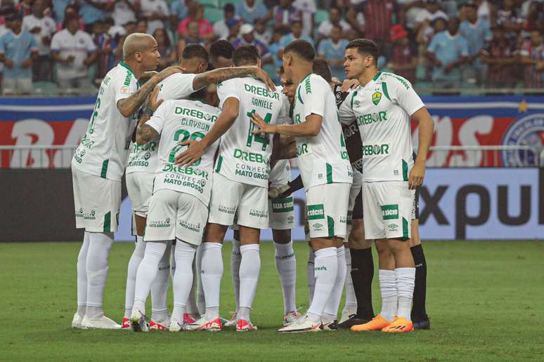 Cuiabá enfrenta o Fortaleza buscando concretizar a permanência na Série A  do Campeonato Brasileiro