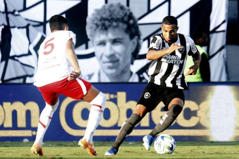 Corinthians busca empate nos acréscimos contra o Red Bull