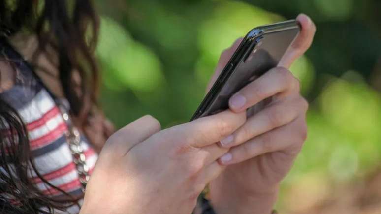 Unicef lança inteligência artificial para apoiar adolescentes com