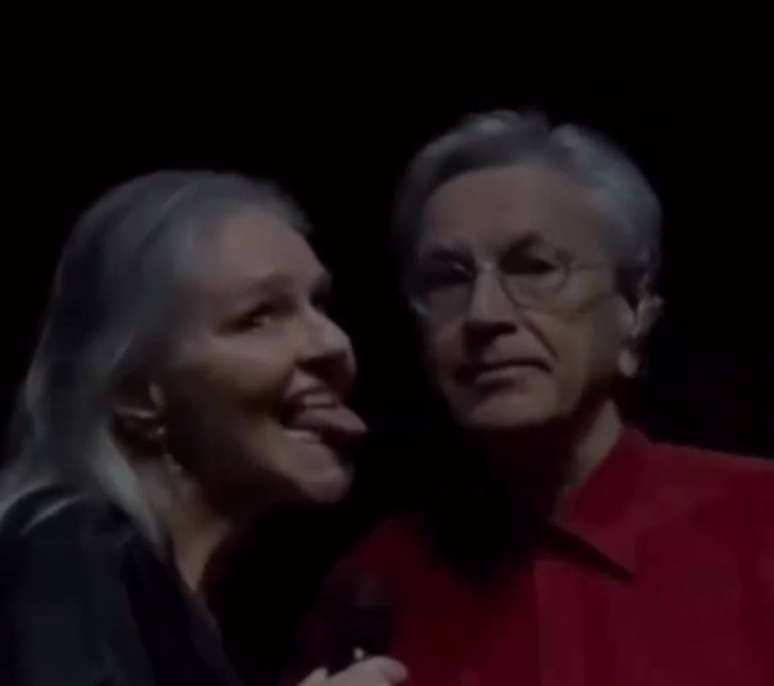 Angela Ro Ro e Caetano Veloso no show 'Transa'