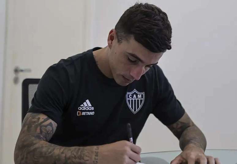 Renzo Saravia é o novo lateral do Galo – Clube Atlético Mineiro