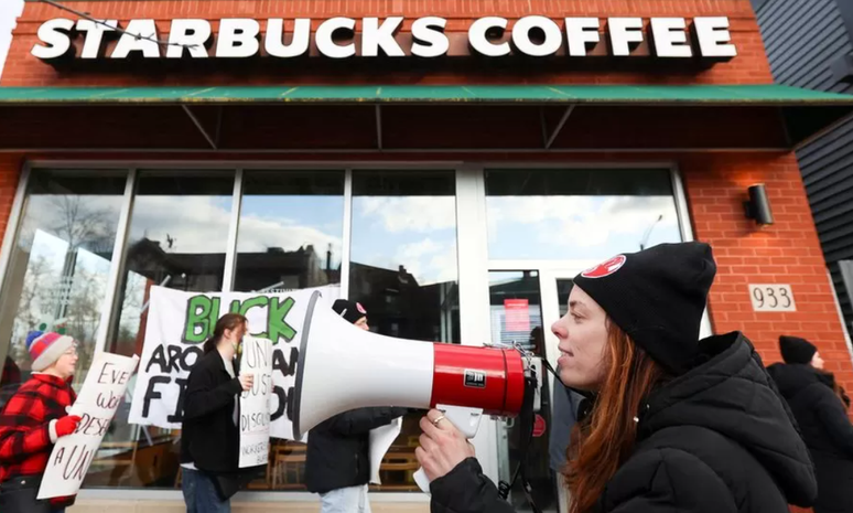 O sindicato que representa parte dos trabalhadores da Starbucks nos Estados Unidos disse que a paralisação da Copa Vermelha deste ano seria maior do que em 2022