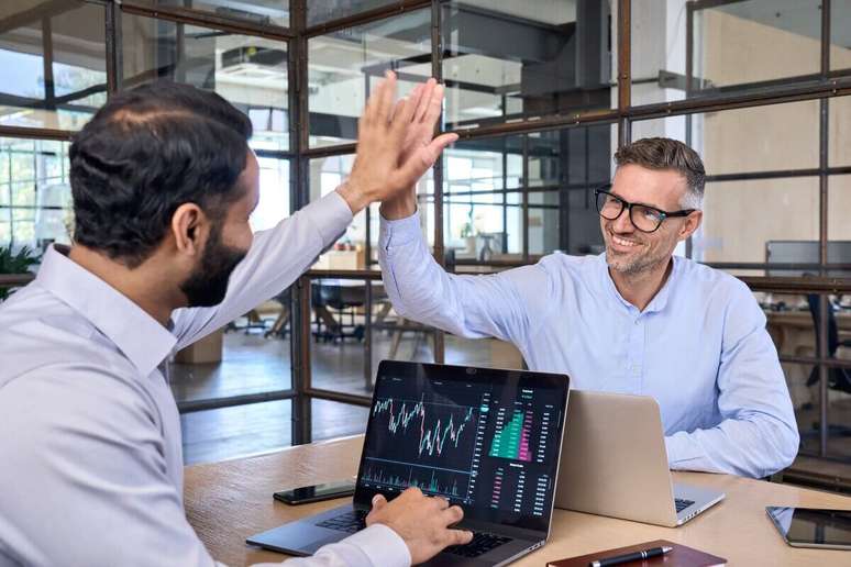 O networking é uma ferramenta importante para construir boas relações no ambiente corporativo 