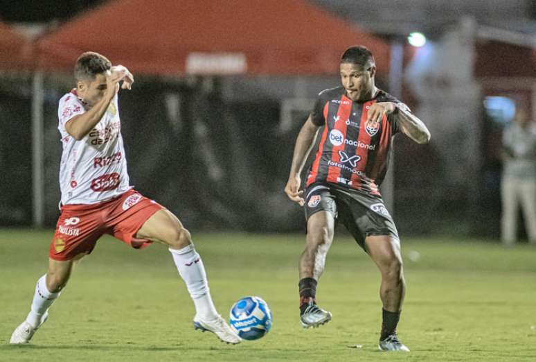 Rodrigo Andrade celebra acesso e título do Vitória –