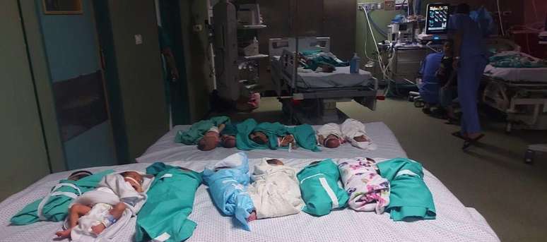 O hospital Al-Shifa afirma que havia 33 beb&ecirc;s prematuros nesta UTI, antes de terem que ser transferidos, como visto aqui em fotografia de 11 de novembro