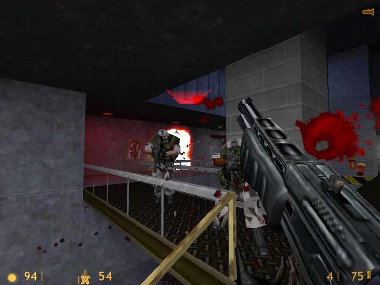 Half-Life correu para que os FPS de hoje andassem, sendo até hoje um dos pilares do gênero.