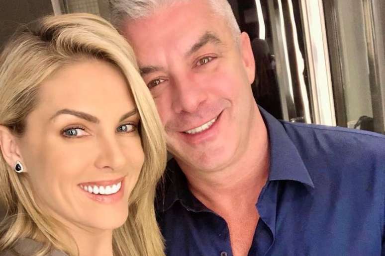 A modelo e apresentadora Ana Hickmann, ao lado do marido Alexandre Correa