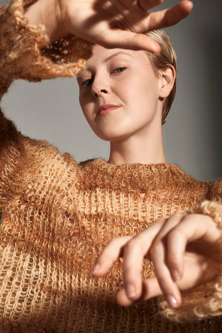 Human Material Loop já fez protótipos de casacos, suéteres e blazers de cabelo humano - e até mesmo uma jaqueta preenchida com cabelo para isolação térmica