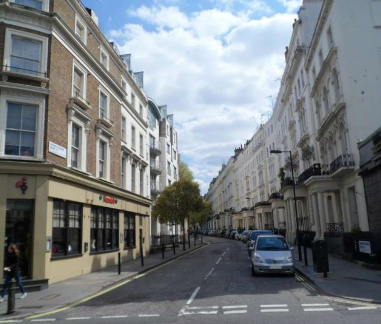 Kensington Gardens Square (Source: Wikimedia Commons/Reproduction)