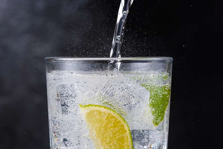 Água tônica já foi taxada como 'bebida de velho' e hoje é aliada dos drinks