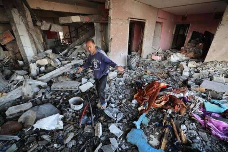 Khan Younes, no sul da Faixa de Gaza, também é alvo de ataques de Israel