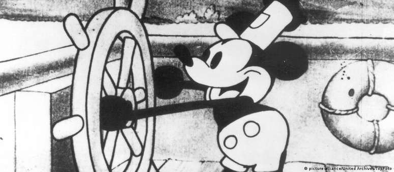 Dia Internacional da Amizade: confira 5 produções de Mickey e sua