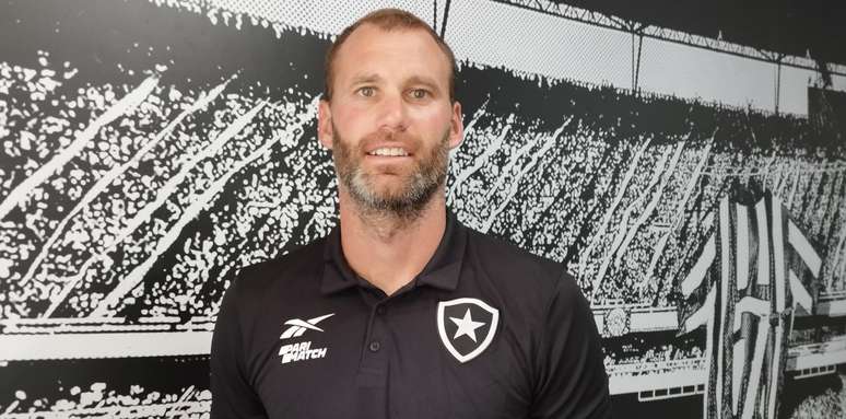 Joel Carli é ídolo do Botafogo 