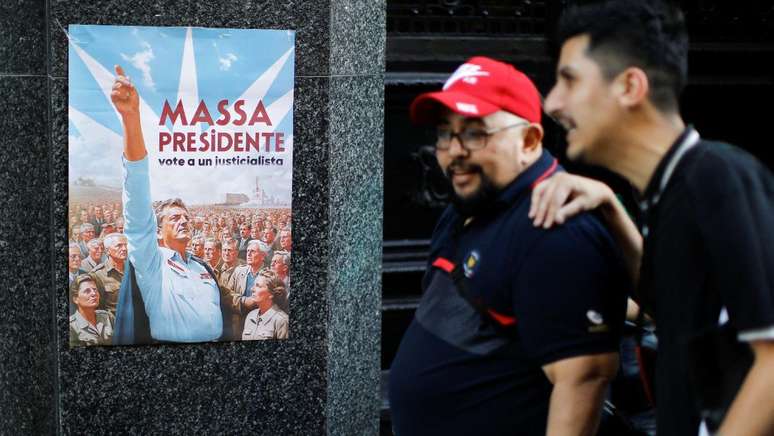 Na campanha, Massa tem falado sobre a importância da 'união nacional', contrastando com as atitudes de seu adversário político