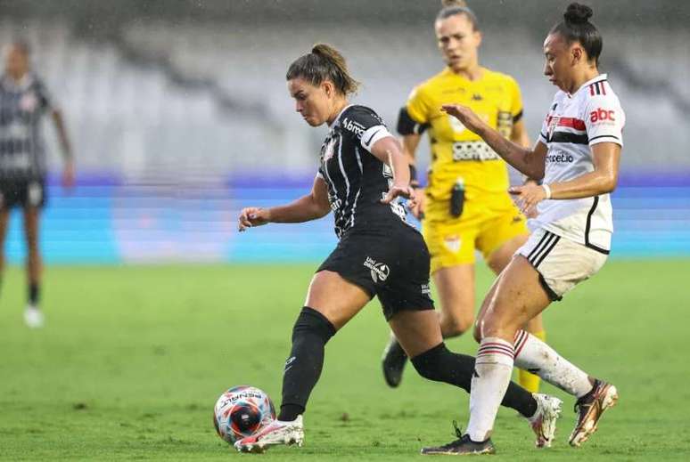 Confira as melhores imagens da decisão do Campeonato Paulista Feminino