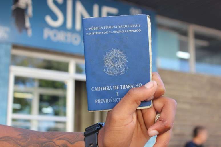 Empresa de atendimento ao cliente abre mais de 1700 vagas