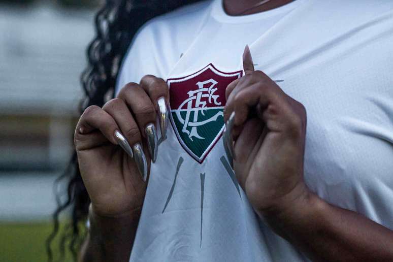 Cantora Marvilla participa do lançamento da camisa do Fluminense em homenagem a Chico Guanabara no Dia da Consciência Negra – Fotos: Marina Garcia/FFC