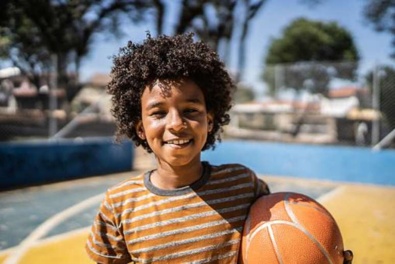 Se você chama um menino de moleque, está usando uma palavra africana. (Fonte: GettyImages/Reprodução)