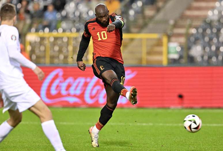 Lukaku supera Pelé e comenta: 'Ele tem três Copas. E eu? Nenhuma!
