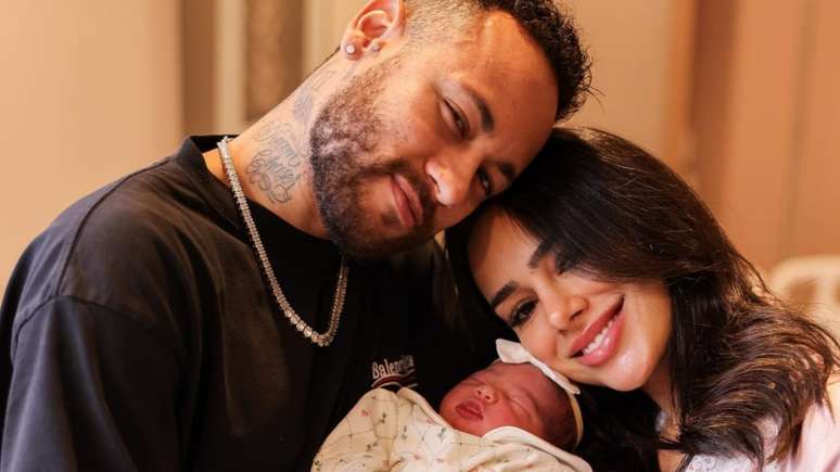 Neymar Jr. publishes new photos of Mavie and Bruna Biancardi makes an unusual comment