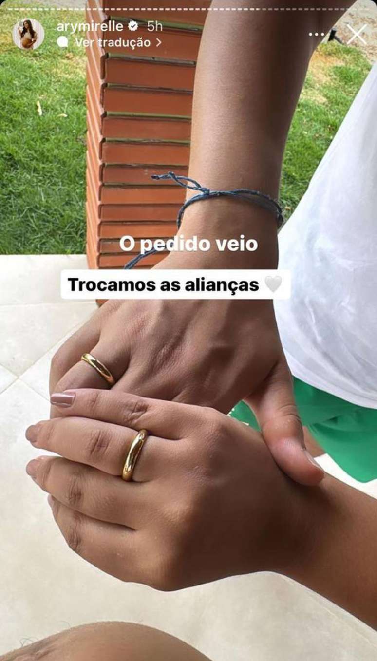 Jo&atilde;o Gomes pede Ary Mirelle em casamento