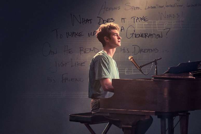 Andrew Garfield interpreta o famoso compositor Jonathan Larson em &lsquo;Tick, Tick&hellip; Boom!&rsquo; 